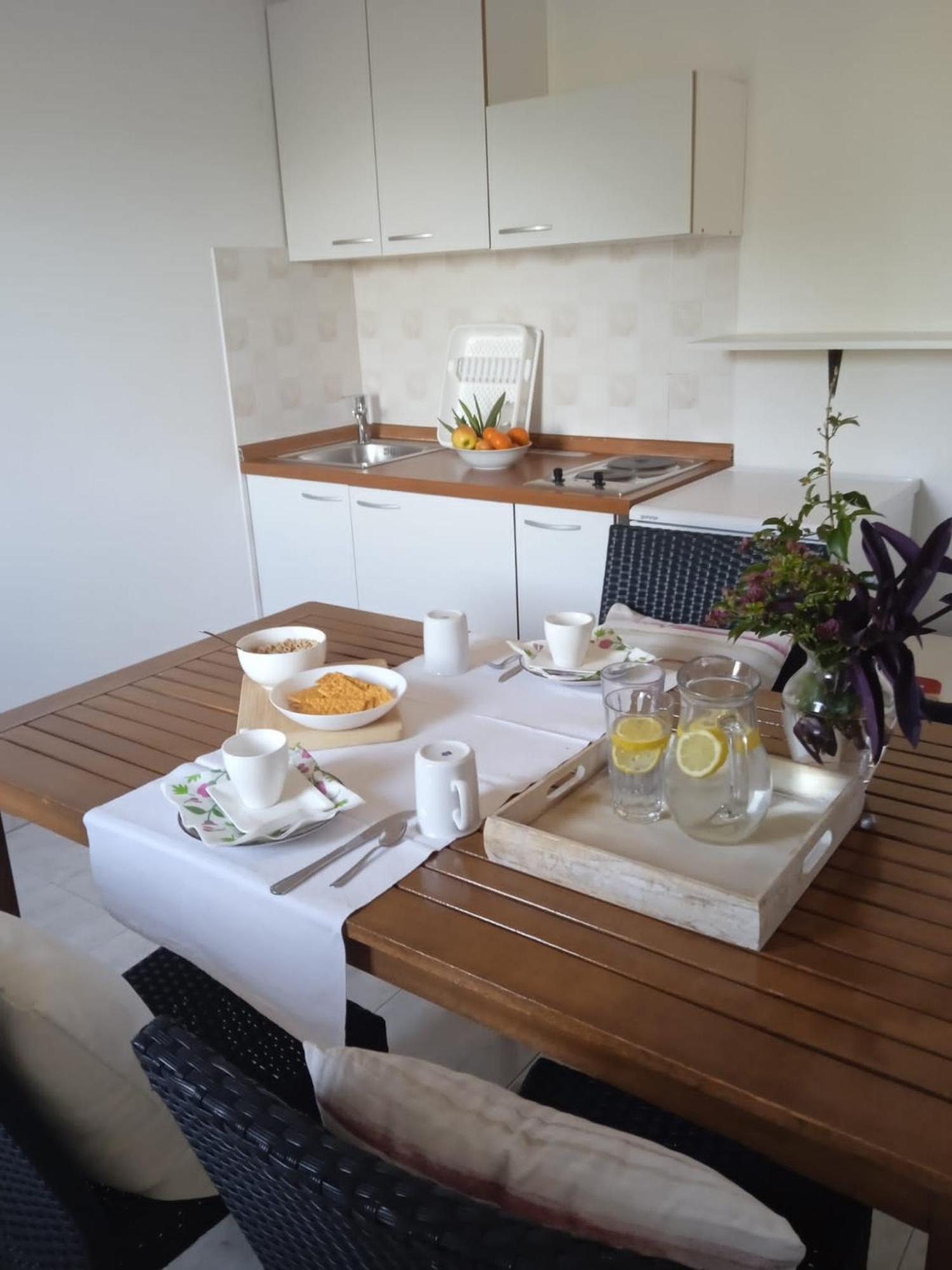 Apartmani Nila Sveta Nedelja  Δωμάτιο φωτογραφία