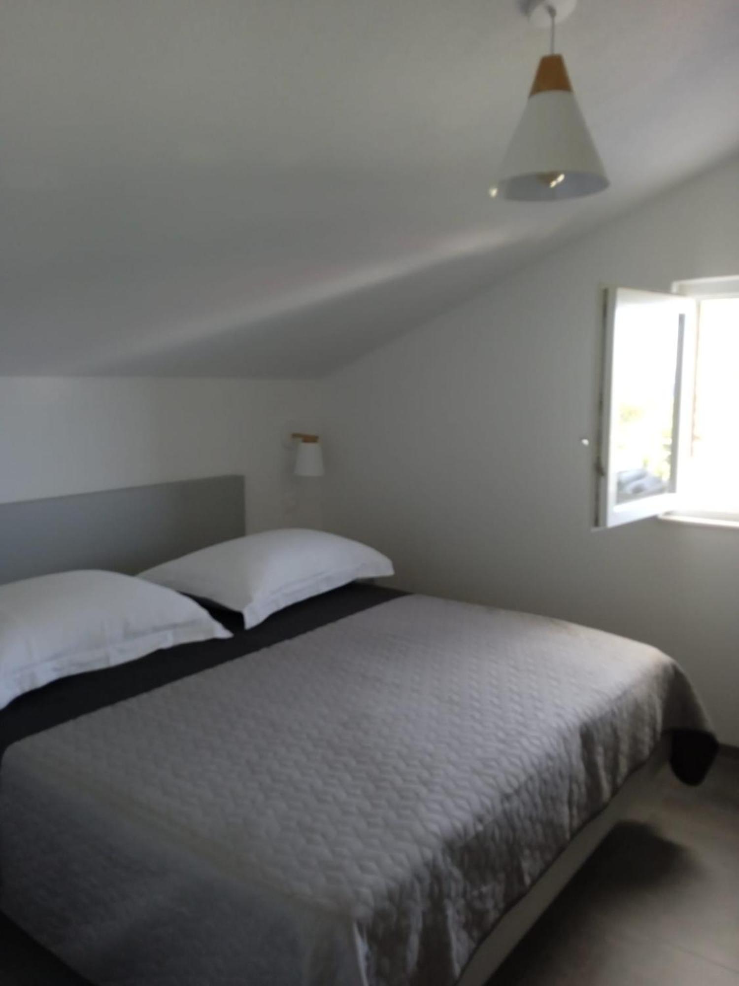 Apartmani Nila Sveta Nedelja  Εξωτερικό φωτογραφία