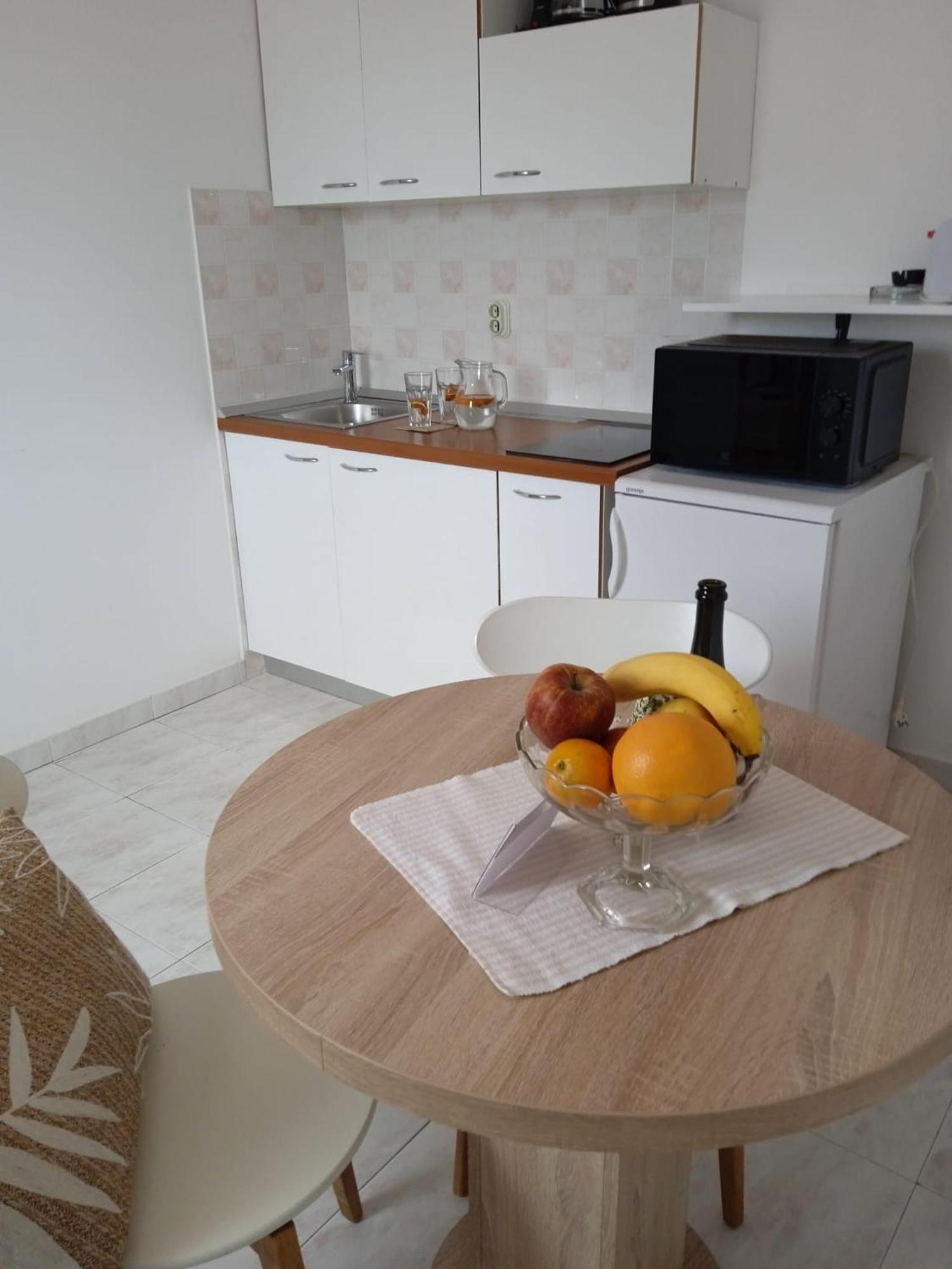 Apartmani Nila Sveta Nedelja  Εξωτερικό φωτογραφία